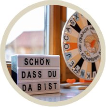 In einem Klassenzimmer des Schulhauses in Schwindkirchen